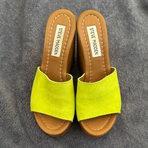 Steve Madden Neon Lime Suede Slide Mules 6